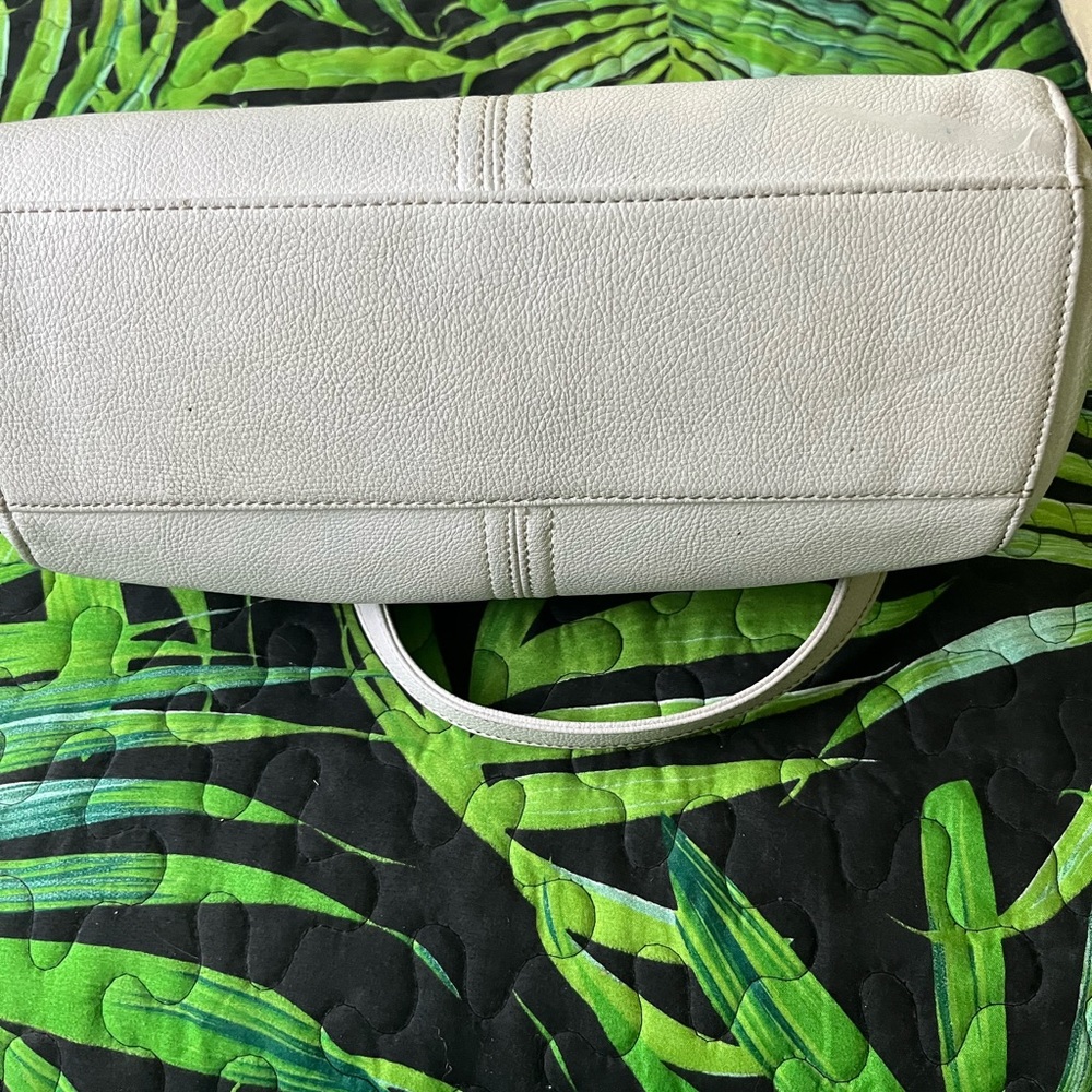 Handbag - Picture 4 of 5